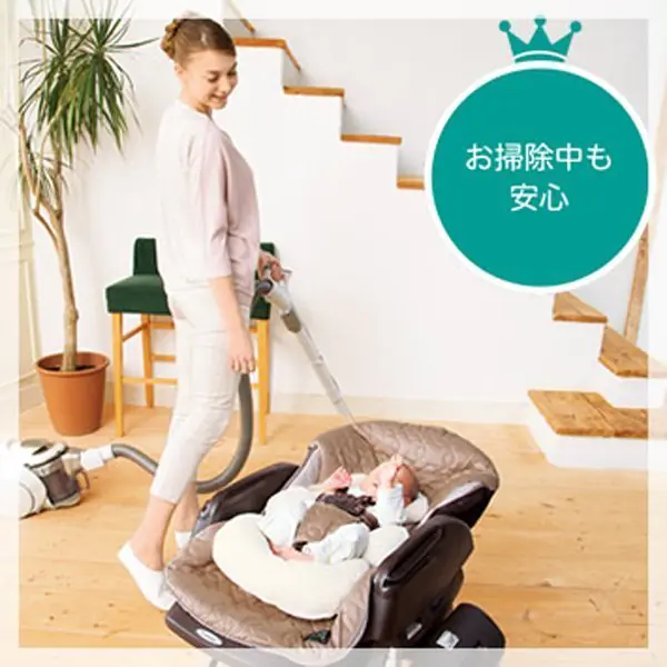 Электронная люлька Combi Nemulila Auto Swing с одеялом 144797 фото 5
