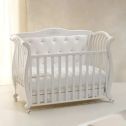 Декоративная панель к кроватке Andrea VIP Baby Italia, эко-кожа и кристаллы Декоративная панель к кроватке Andrea VIP Baby Italia, эко-кожа и кристаллы